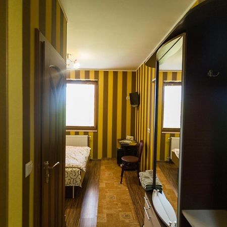 Villa Fenix Berehove  Extérieur photo