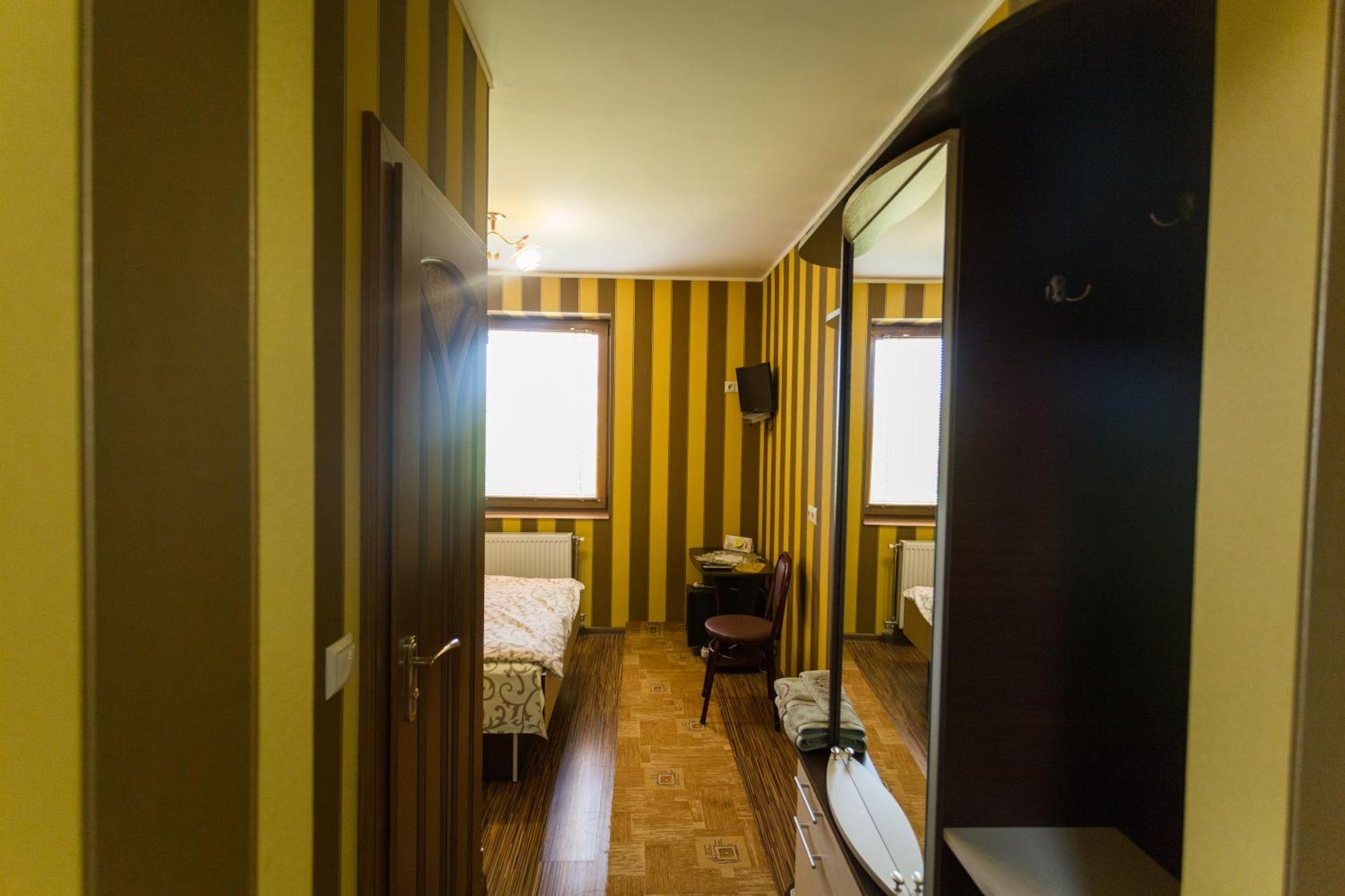 Villa Fenix Berehove  Extérieur photo