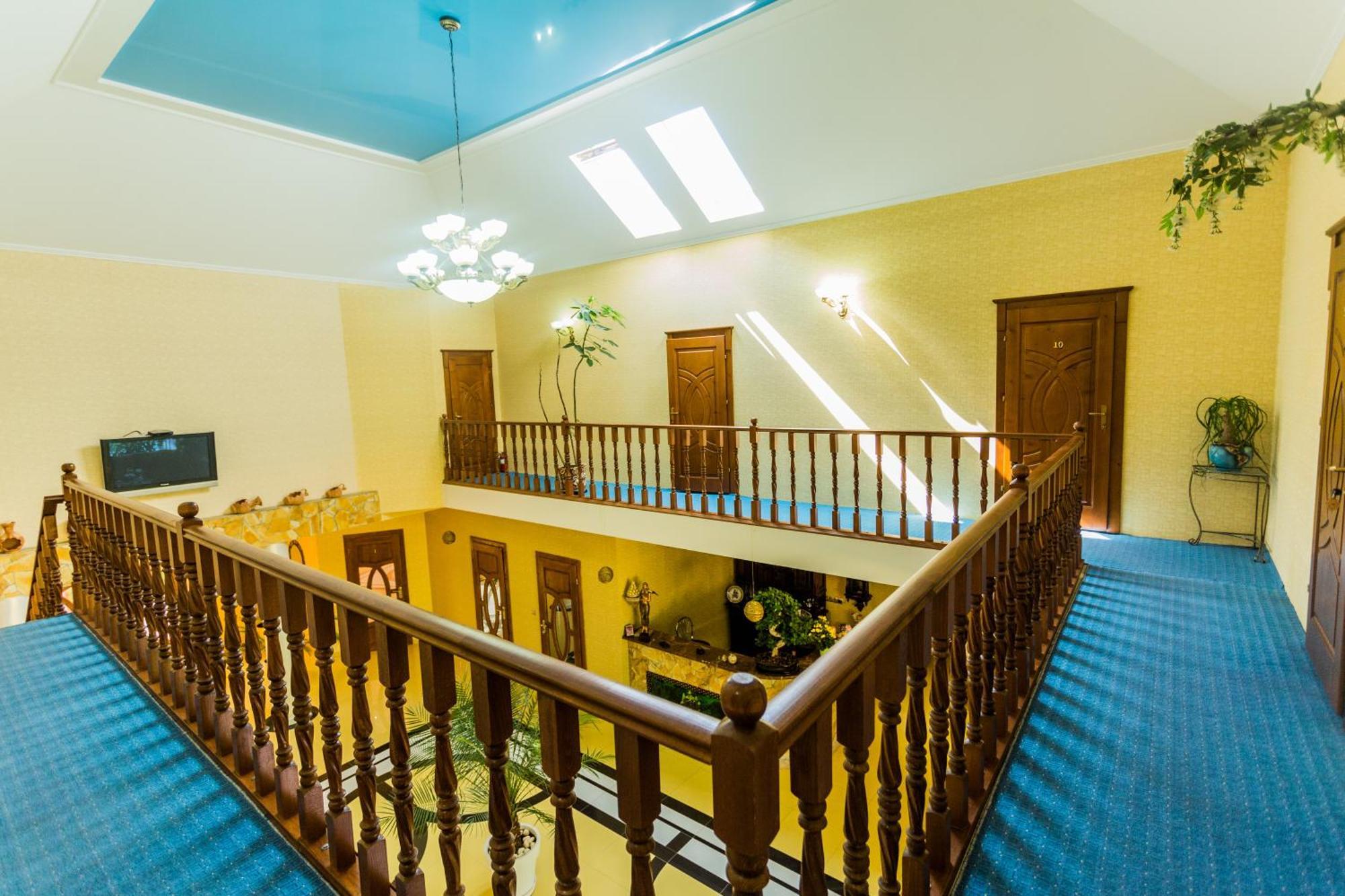 Villa Fenix Berehove  Extérieur photo