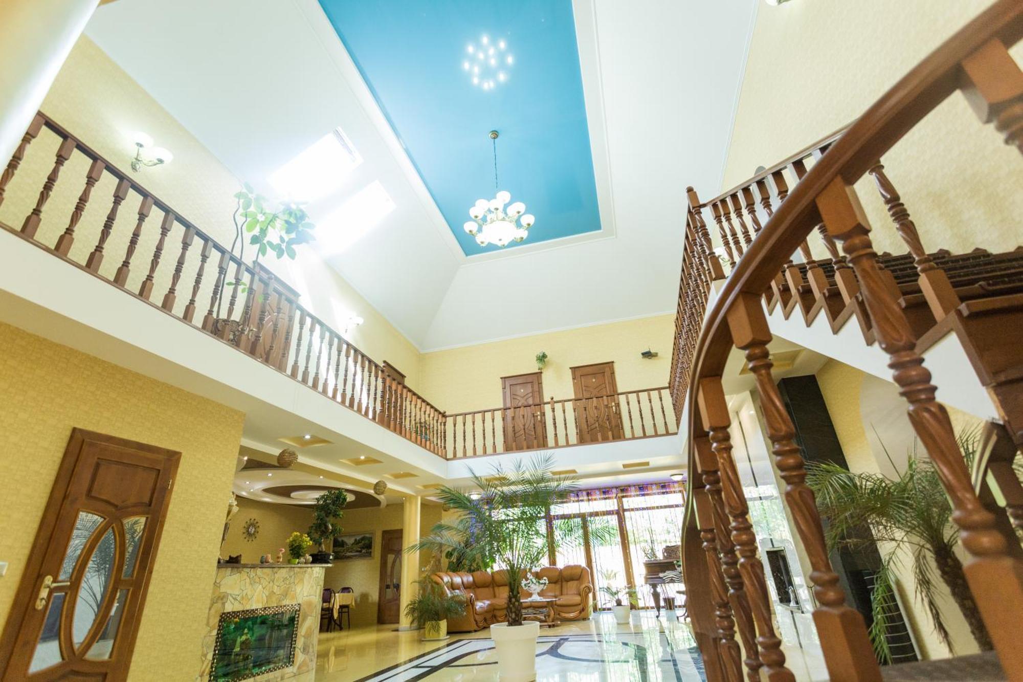 Villa Fenix Berehove  Extérieur photo